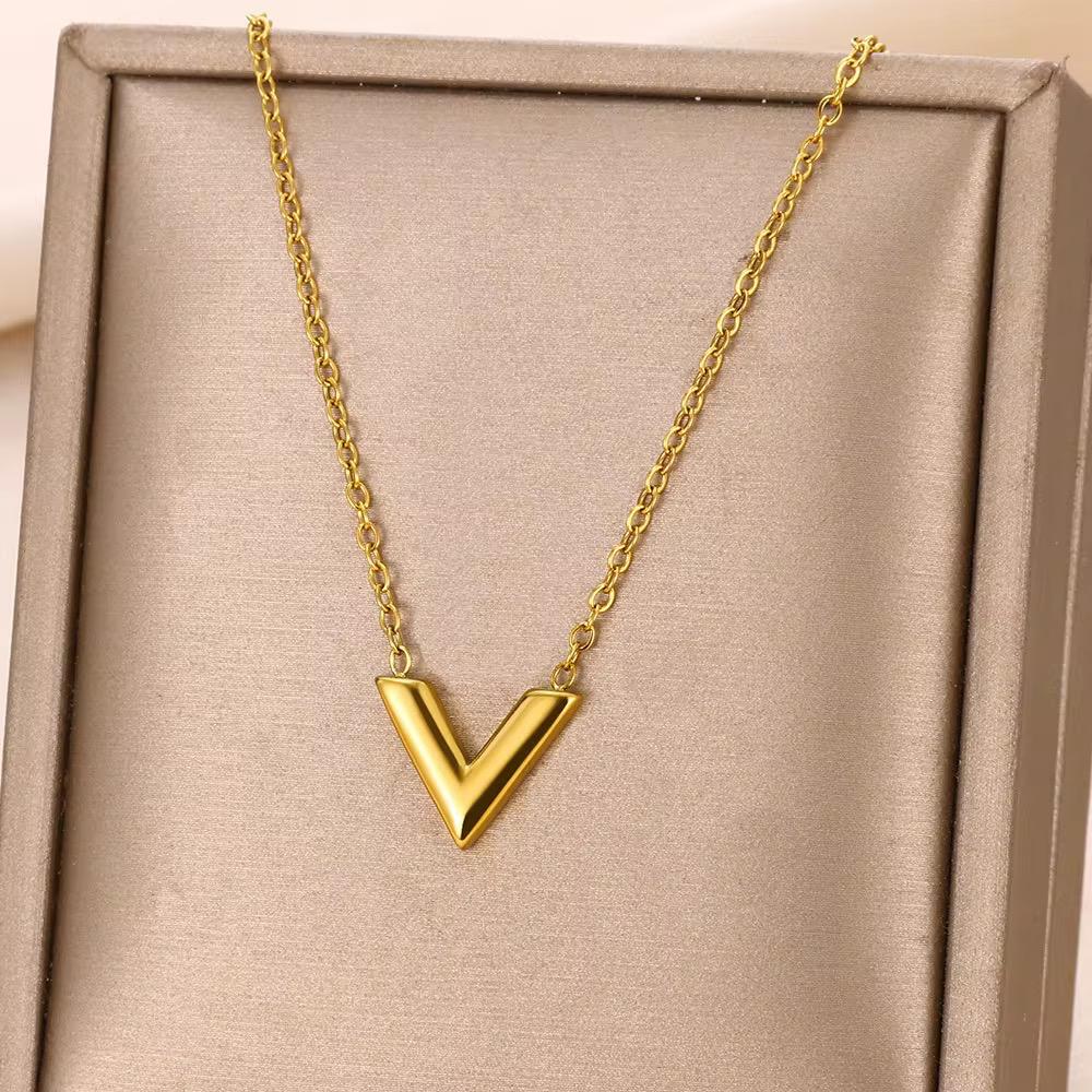 Stainless Steel 18K Gold V Drop Pendant Oval Chain Choker Necklace for Women