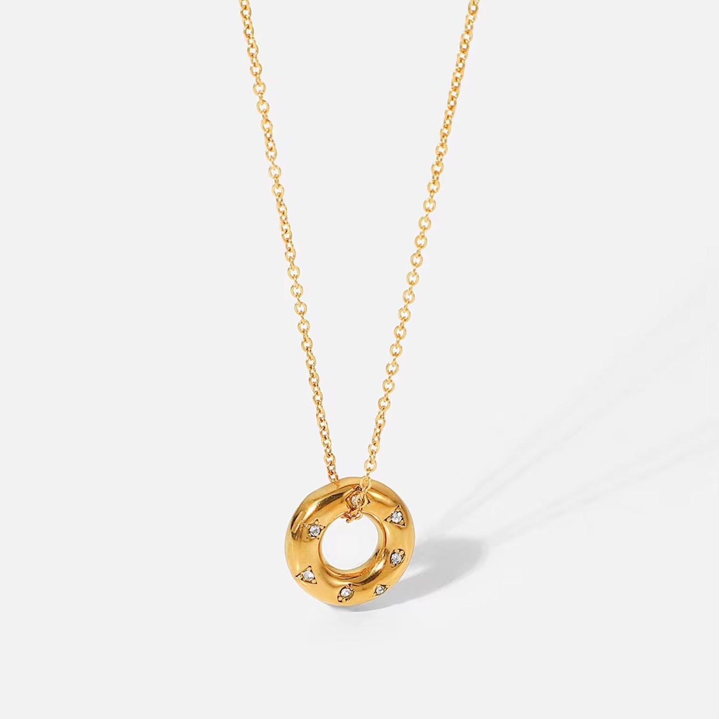 18K Gold-Plated Stainless Steel Cubic Zirconia Circle Pendant Necklace for Women